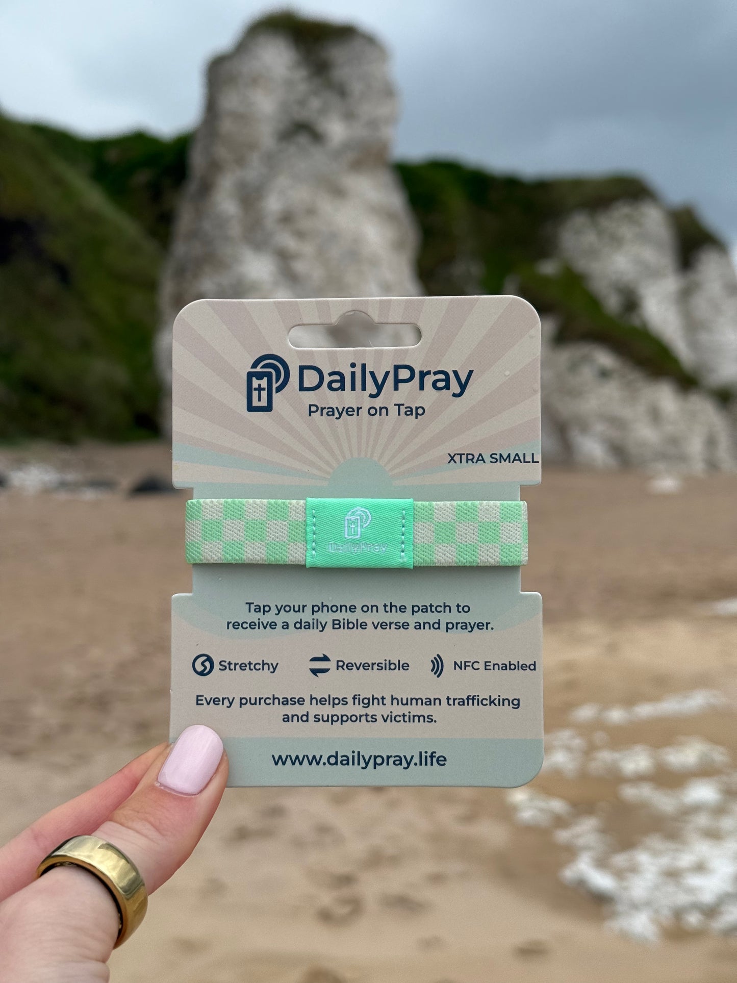 DailyPray™ Wristband - Lime Mosaic and Ecru