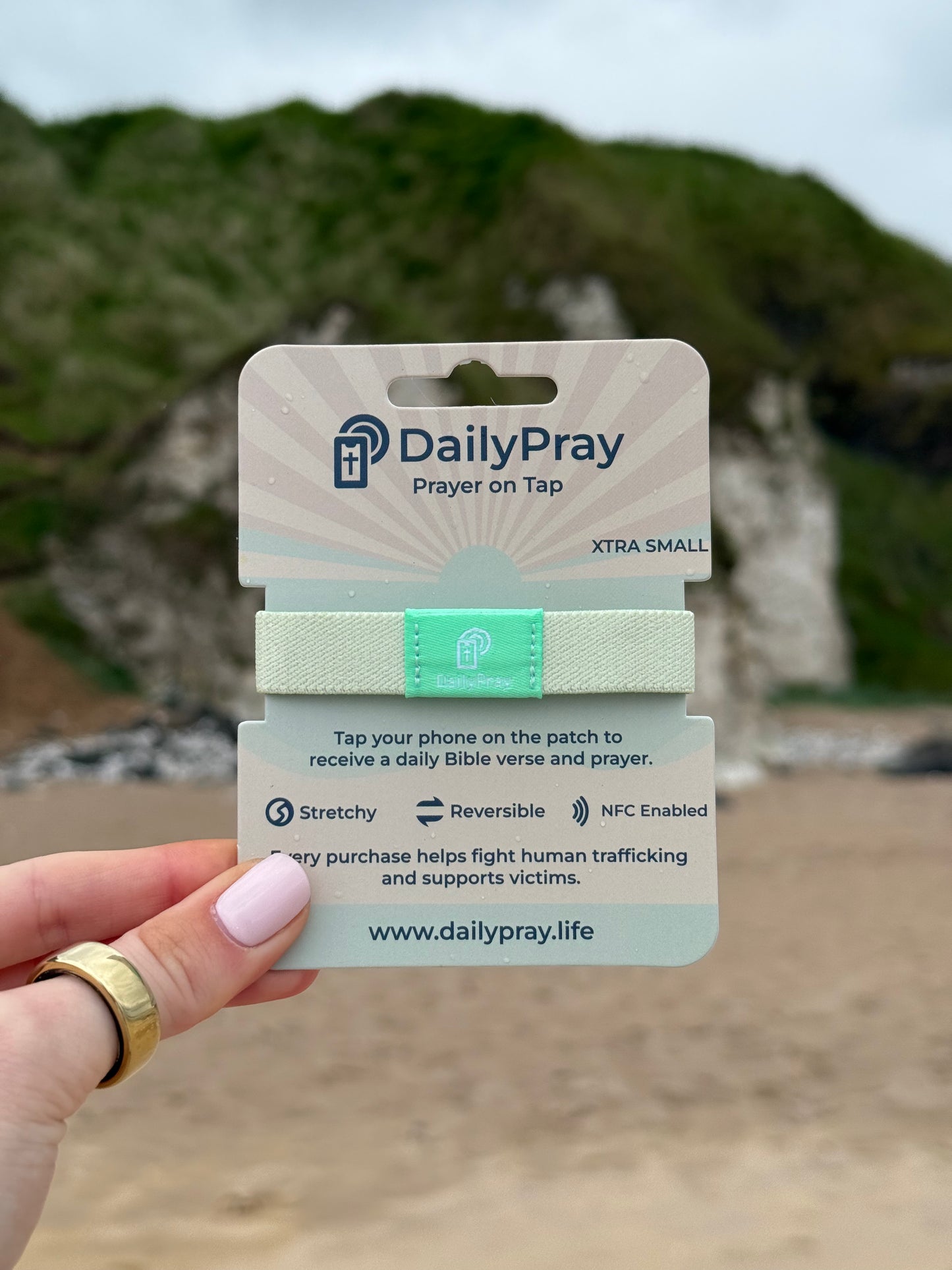 DailyPray™ Wristband - Lime Mosaic and Ecru